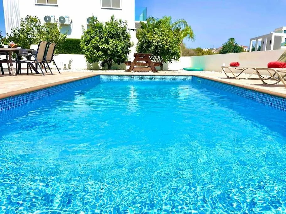 Nissini Famliy Villa Ayia Napa 0*,  Cyprus