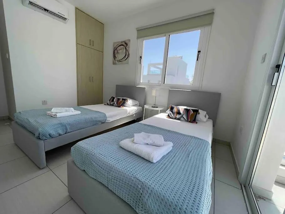 Nissini Famliy Villa Ayia Napa 0*,  Cyprus
